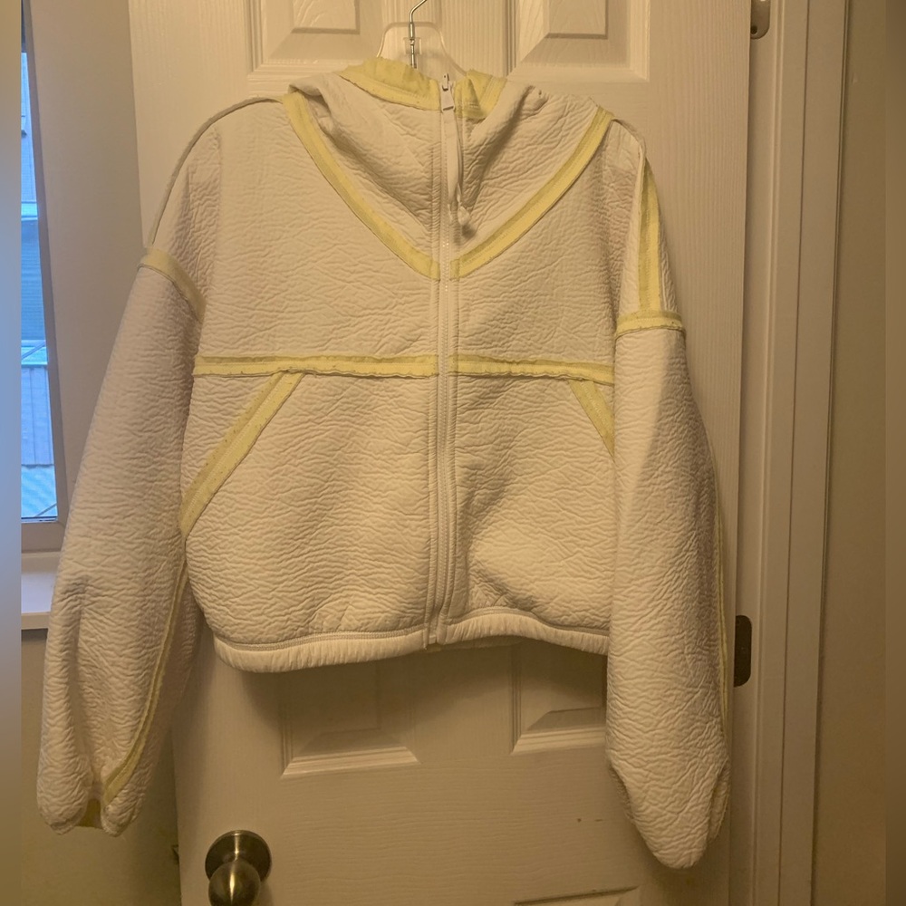 Jacket - Picture 2 of 4